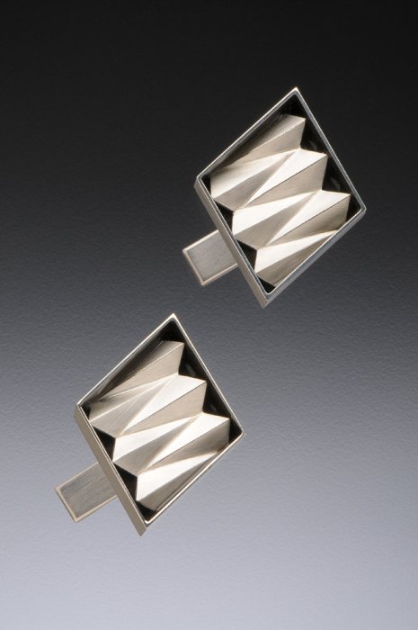 Contemporary, Sterling silver, Origami Cuff Links de katherinerudolph