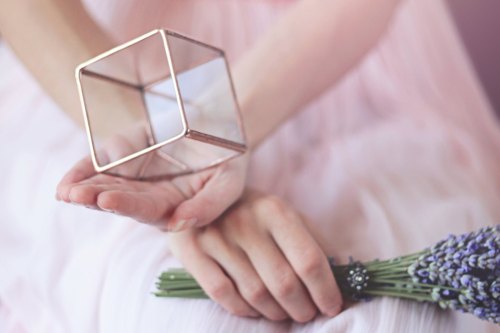 Geometric Glass Box / Cube Ring Bearer / Engagement Ring Box / Ring Pillow Alternative / Wedding Ring Box / Copper Ring Box / Glass Cube Box de Waen