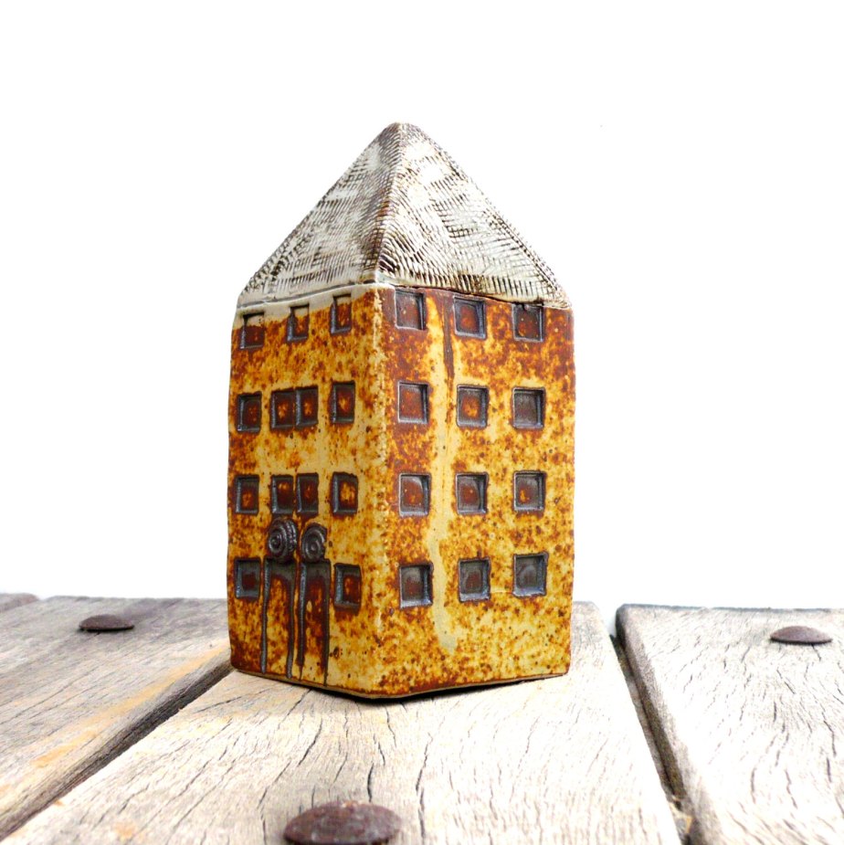 Miniature Architecture,Yellow House,Tower House, Ceramic Sculpture,Tall Building de BlueMagpieDesign